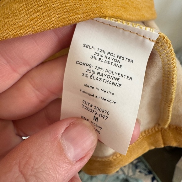 Stitch fix Lush mustard yellow long sleeve notch neck knit top NWT size Medium - Picture 7 of 7